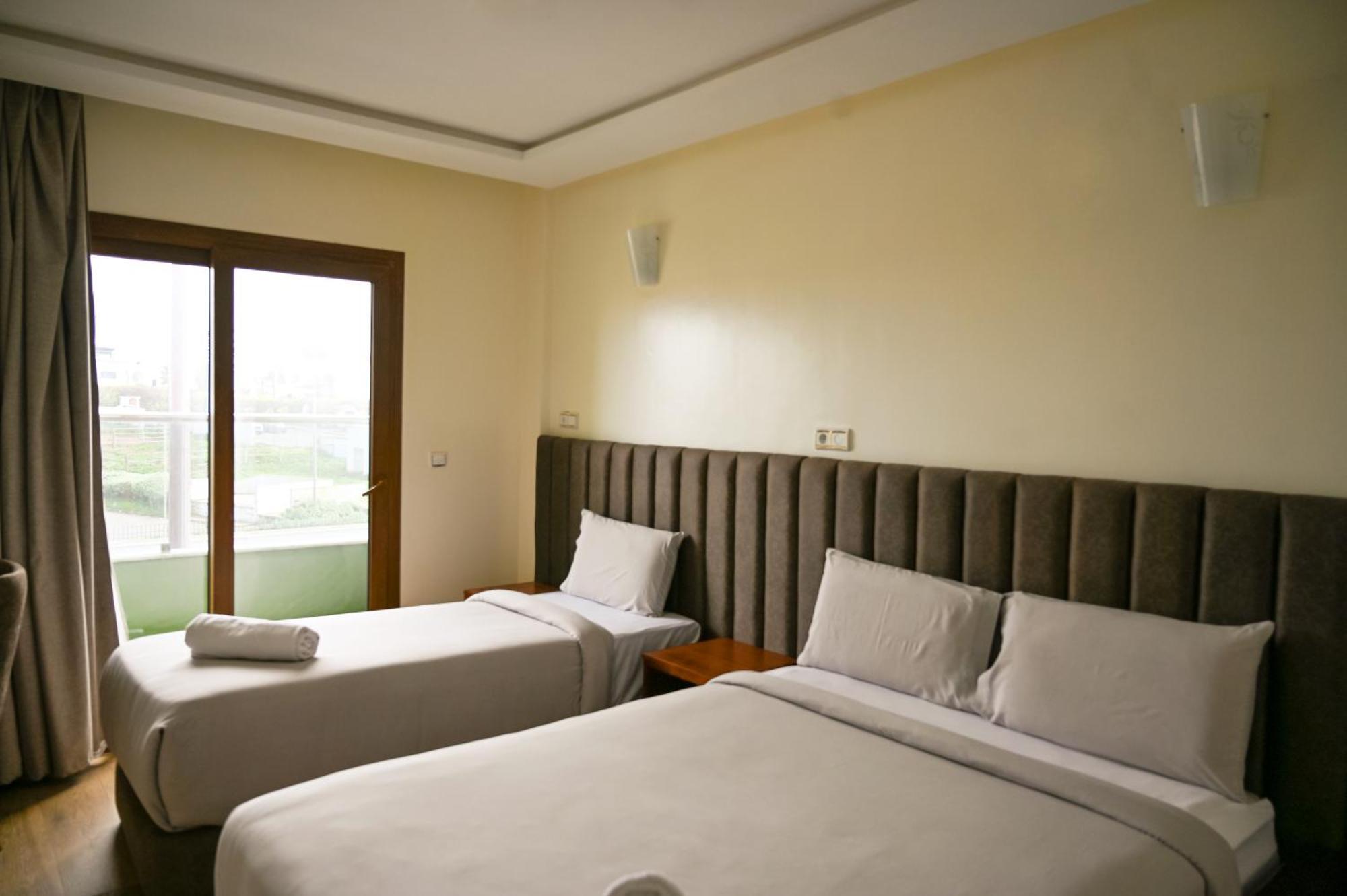 Hotel Jawharat Provincia di El Jadida Esterno foto
